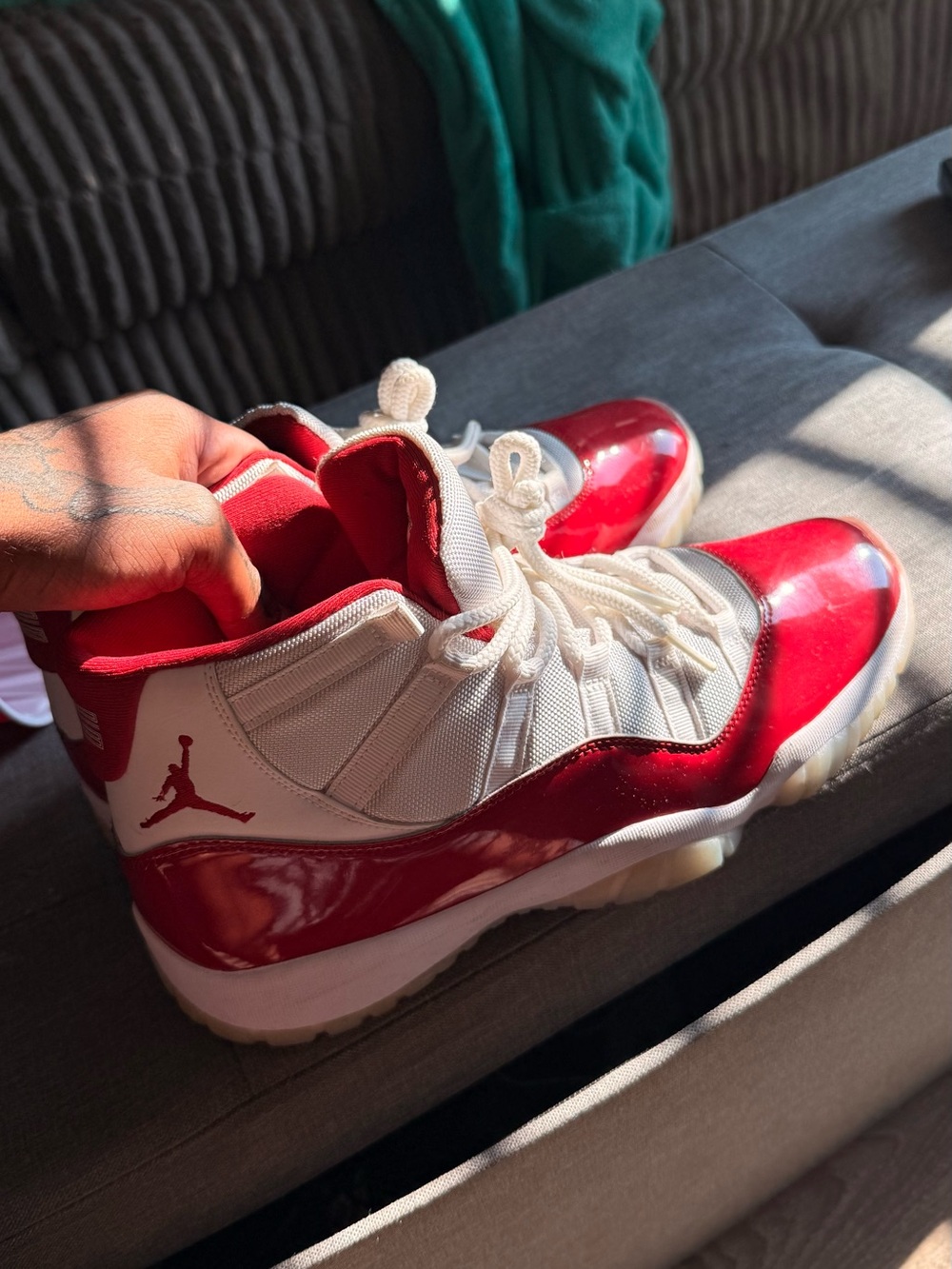 Jordan Air 11 Cherry - Picture 8 of 9